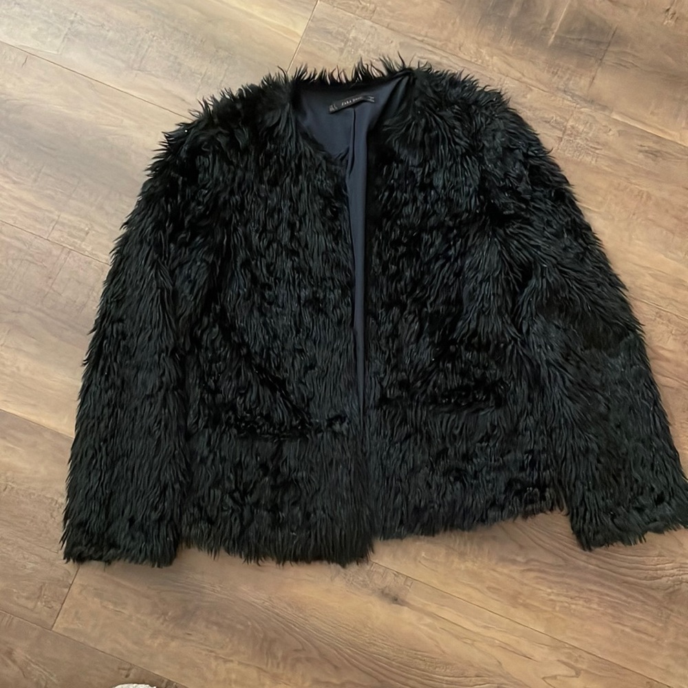Black Zara faux fur jacket